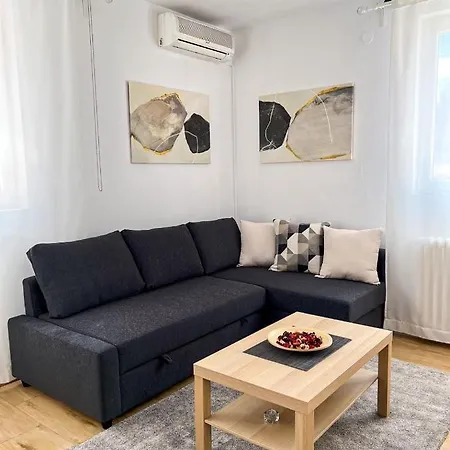 Apartment Strict Center With Large Terrace *