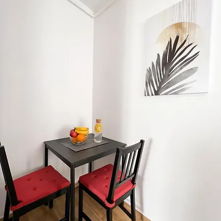 Strict Center With Large Terrace *
